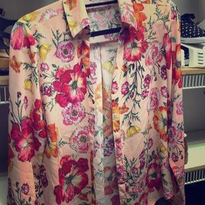 Express colorful Blouse light pink with flowers
